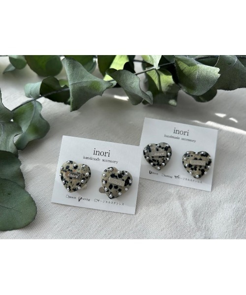 tone(トーン)の「【inori】天然石スタッズmini(ハート)(MA)(ピアス(両耳用)・レディース・ホワイト×ゴールド/その他/ホワイト×シルバー/ブラック×シルバー/ブラック×ゴールド・FREE)」の1枚目の写真
