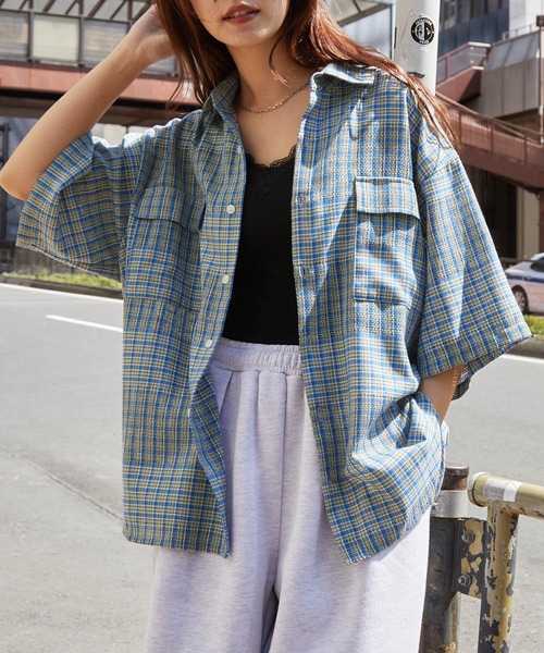 MONO-MART（モノマート）の「配色メッシュ レギュラーカラーチェック半袖シャツ（シャツ/ブラウス・レディース・ブラック/ネイビー/ベージュ/ブルー/グレー・M/L）」の5枚目の写真