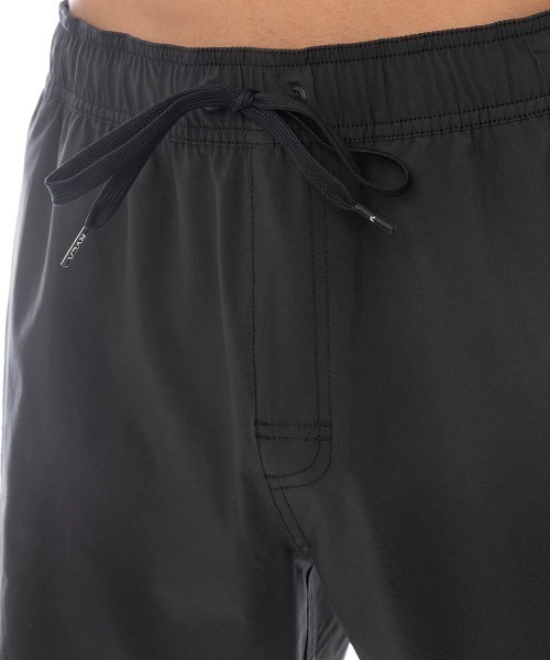 RVCA(ルーカ)の「RVCA メンズ PERRY MIX BS ボードショーツ 【2025年春夏モデル】/ルーカ水陸両用ウエストゴムサーフトランクス・ボードショーツ・バギーショーツ(水着)(水着・メンズ・ブラック/モスグリーン/ブラック×ホワイト/ホワイト系その他・SMALL/MEDIUM/LARGE/X-LARGE)」の12枚目の写真