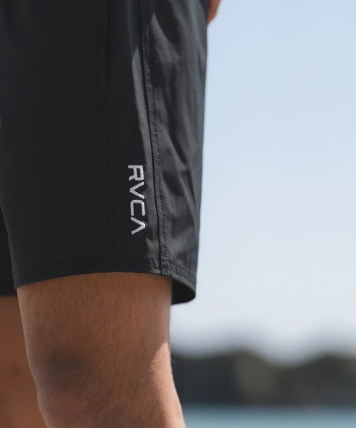 RVCA(ルーカ)の「RVCA メンズ PERRY MIX BS ボードショーツ 【2025年春夏モデル】/ルーカ水陸両用ウエストゴムサーフトランクス・ボードショーツ・バギーショーツ(水着)(水着・メンズ・ブラック/モスグリーン/ブラック×ホワイト/ホワイト系その他・SMALL/MEDIUM/LARGE/X-LARGE)」の18枚目の写真