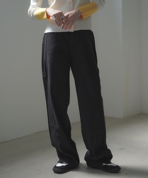 Clum(クルム)の「hem fringe design Full length curved denim pants / 裾フリンジデザインフルレングスカーブデニムパンツ(デニムパンツ・レディース・グレー/ブルー/ライトブルー/ブラック・FREE)」の7枚目の写真
