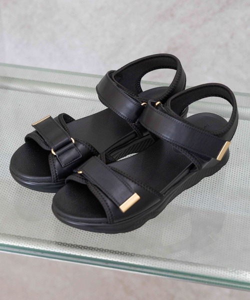 GLOBAL WORK（グローバルワーク）の「らくっションスニーカーサンダル/319624（サンダル・レディース・グレイッシュベージュ/ブラック/ブラック系その他/シルバー/ブラック系その他3・MEDIUM/LARGE/SMALL/X-LARGE）」の3枚目の写真