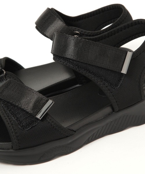 GLOBAL WORK（グローバルワーク）の「らくっションスニーカーサンダル/319624（サンダル・レディース・グレイッシュベージュ/ブラック/ブラック系その他/シルバー/ブラック系その他3・MEDIUM/LARGE/SMALL/X-LARGE）」の18枚目の写真