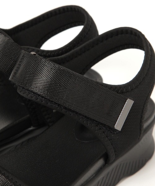 GLOBAL WORK（グローバルワーク）の「らくっションスニーカーサンダル/319624（サンダル・レディース・グレイッシュベージュ/ブラック/ブラック系その他/シルバー/ブラック系その他3・MEDIUM/LARGE/SMALL/X-LARGE）」の19枚目の写真