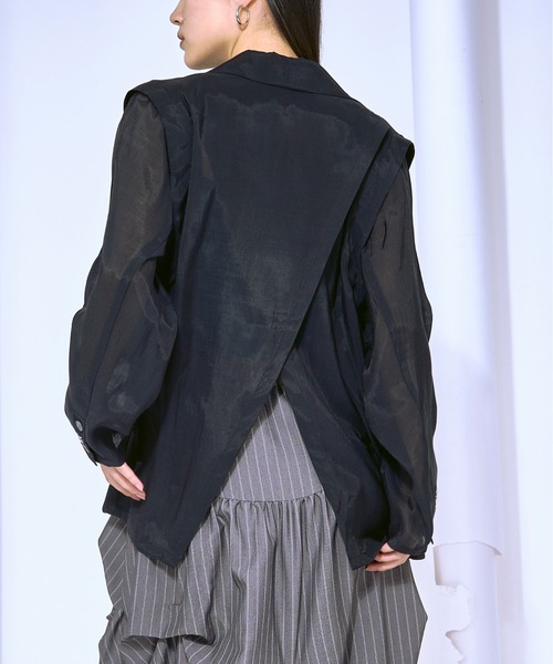 Ezick（エジック）の「Airy light ショルダータックシアージャケット（テーラードジャケット・レディース・ブラック/パープル/アイボリー・FREE）」の7枚目の写真