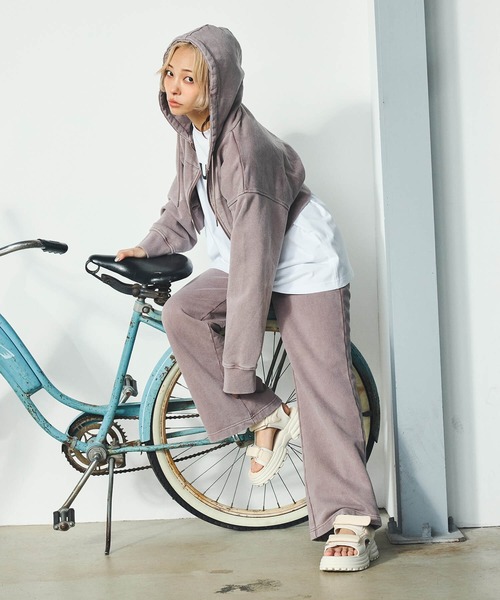 DURAS(デュラス)の「ヴィンテージ加工スウェットパンツ(スウェットパンツ・レディース・ブルー/ブラック/ベージュ・SMALL/MEDIUM)」の14枚目の写真