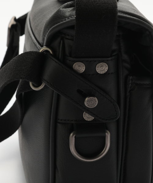 Hunting World（ハンティングワールド）の「HUNTING WORLD / ハンティングワールド CARRYALL SMALL（ショルダーバッグ・メンズ・ブラック・FREE）」の6枚目の写真