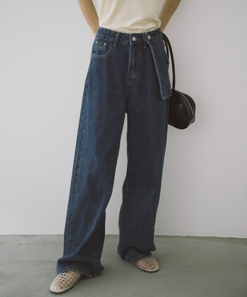 duei(デュイ)の「アシメサロン付ストレートデニム(デニムパンツ・レディース・ブルー/ライトブルー・FREE)」の4枚目の写真