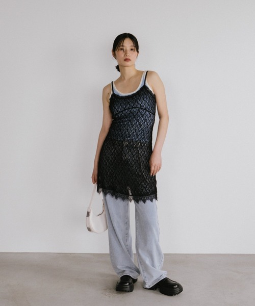 duei(デュイ)の「アシメサロン付ストレートデニム(デニムパンツ・レディース・ブルー/ライトブルー・FREE)」の18枚目の写真