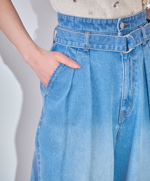 31 Sons de mode（トランテアン　ソン　ドゥ　モード）の「ベルト付きワイドデニムパンツ（デニムパンツ・レディース・インディゴブルー/サックスブルー・S/M）」の3枚目の写真