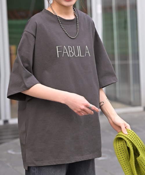 HUG.U(ハグユー)の「接触冷感ロゴTシャツ(Tシャツ/カットソー・レディース・ダークグレー/ホワイト/ライトブルー/ライトベージュ/ブラック・FREE)」の3枚目の写真