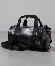 フレッドペリー Nicholas Daley バレルバッグ FRED PERRY（フレッドペリー）の「Fp X Nicholas Daley Barrel Bag