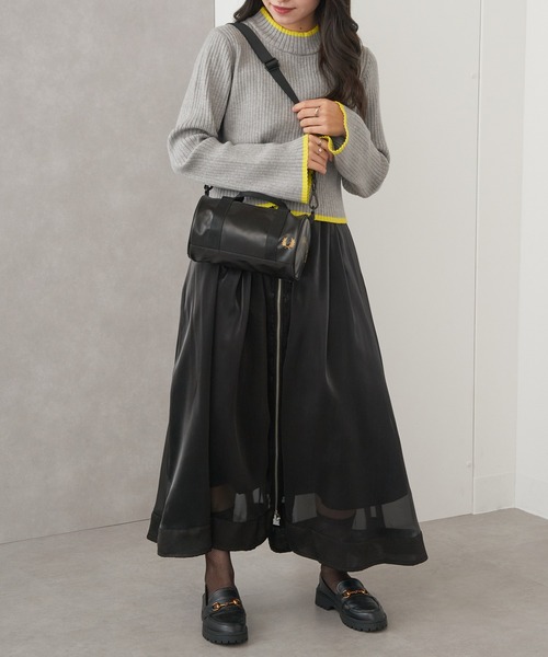 FRED PERRY（フレッドペリー）の「【FRED PERRY】TONAL CLASSIC MINI BARREL BAG フレッドペリー ミニバレルバッグ ドラムバッグ L1400（ドラムバッグ・レディース・ブラック・FREE）」の6枚目の写真