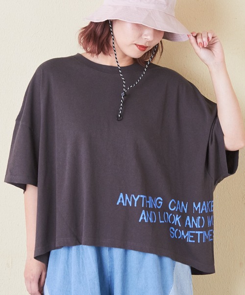 CUBE SUGAR(キューブシュガー)の「32/-OE天竺裾プリントTシャツ(Tシャツ/カットソー・レディース・ラベンダー/ピンク/ホワイト/マルチ/スミクロ・M)」の1枚目の写真
