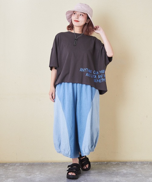CUBE SUGAR(キューブシュガー)の「32/-OE天竺裾プリントTシャツ(Tシャツ/カットソー・レディース・ラベンダー/ピンク/ホワイト/マルチ/スミクロ・M)」の14枚目の写真