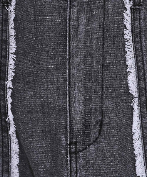 Cutie Blonde(キューティーブロンド)の「【S-LL】フリンジポケットがアクセント デニムフレアスカート(スカート・レディース・ブラック/ライトブルー・01/02/03/04)」の10枚目の写真