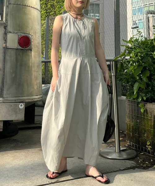 LIENCOEUR（リアンクール）の「スリムコクーンワンピース（ワンピース・レディース・ライトグレー/ブラック・FREE）」の3枚目の写真