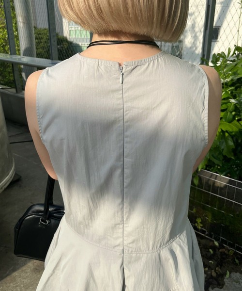 LIENCOEUR（リアンクール）の「スリムコクーンワンピース（ワンピース・レディース・ライトグレー/ブラック・FREE）」の13枚目の写真