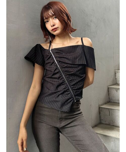 MURUA(ムルーア)の「オフショルシャーリングシャツ(シャツ/ブラウス・レディース・ブラック/ブラウン/ホワイト・FREE)」の11枚目の写真