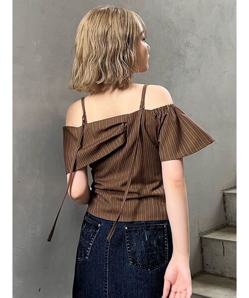 MURUA(ムルーア)の「オフショルシャーリングシャツ(シャツ/ブラウス・レディース・ブラック/ブラウン/ホワイト・FREE)」の18枚目の写真