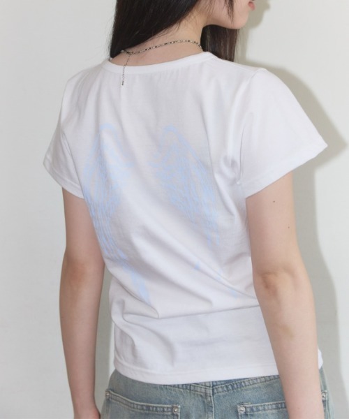 FANCY CLUB(ファンシークラブ)の「A'GEM/9 × .kom 『FANCY CLUB/ファンシークラブ』 Rebirth Of Heaven Crop Tee/リバースオブヘブンクロップ TEE(Tシャツ/カットソー・レディース・ブラック/ホワイト×ブルー/ホワイト×グレー・FREE)」の1枚目の写真