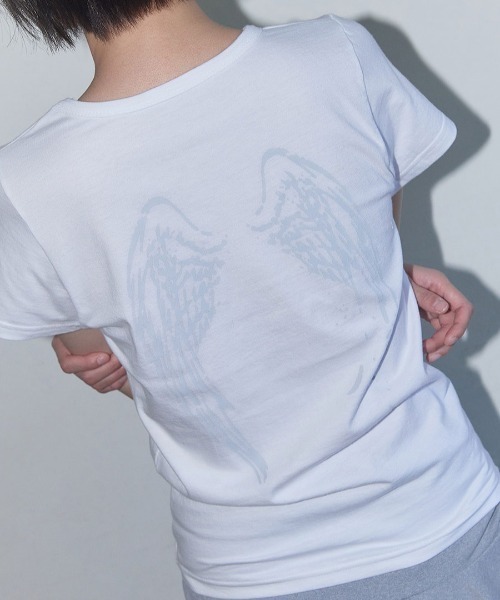 FANCY CLUB(ファンシークラブ)の「A'GEM/9 × .kom 『FANCY CLUB/ファンシークラブ』 Rebirth Of Heaven Crop Tee/リバースオブヘブンクロップ TEE(Tシャツ/カットソー・レディース・ブラック/ホワイト×ブルー/ホワイト×グレー・FREE)」の2枚目の写真