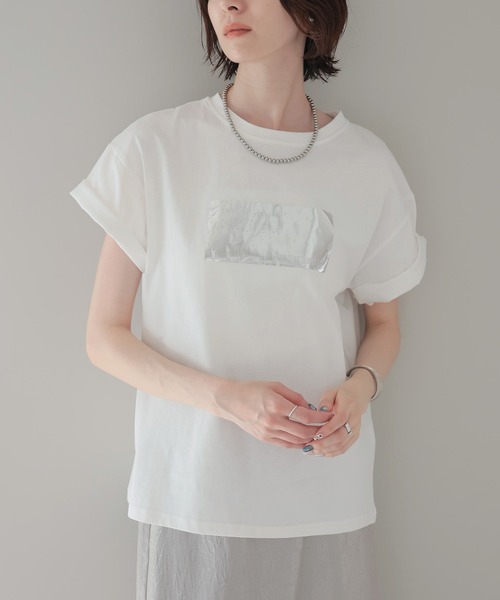 【boohoo】フローラル プリント Tシャツ スムースフラワープリントTシャツ(505331628) | ジュンレッド