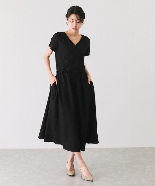 Jayro(ジャイロ)の「ノーカラーカシュクールワンピース(ワンピース・レディース・ブラック/ベージュ/ネイビー・M)」の10枚目の写真