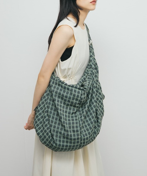 KBF（ケイビーエフ）の「2WAYビッグイージーBAG（トートバッグ・レディース・グリーン系その他/ホワイト系その他・ONE）」の2枚目の写真