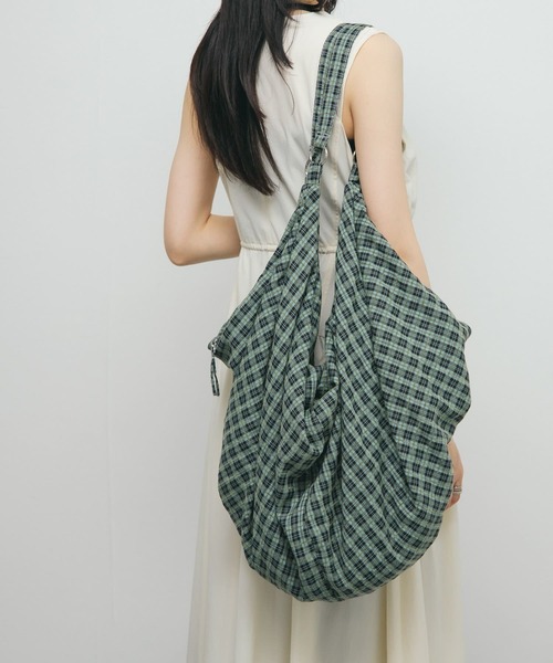 KBF（ケイビーエフ）の「2WAYビッグイージーBAG（トートバッグ・レディース・グリーン系その他/ホワイト系その他・ONE）」の6枚目の写真