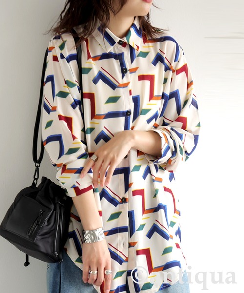 antiqua（アンティカ）の「幾何学柄シャツ（シャツ/ブラウス・レディース・ホワイト/ネイビー・ONESIZE）」の6枚目の写真