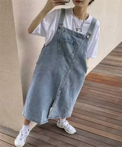 FREE STYLISTS(フリー スタイリスト)の「フロントスリット デニムサロペットスカート(ジャンパースカート・レディース・ブルー・S/M/L/2XL/XL)」の6枚目の写真