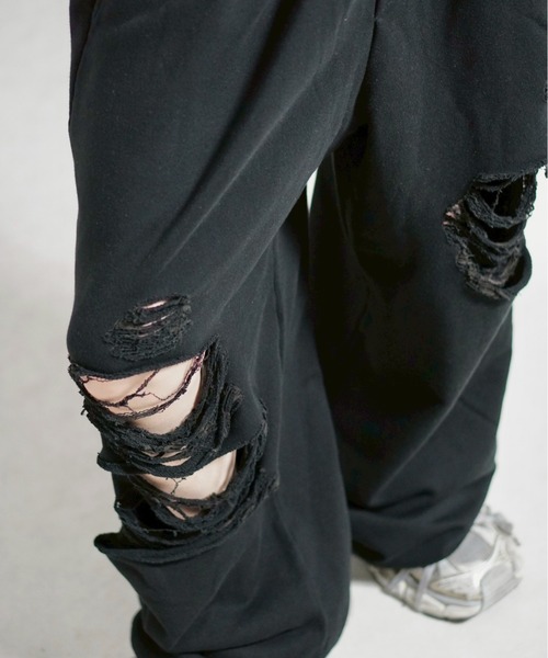 Chikashitsu +（チカシツプラス）の「【Chikashitsu +】full length crash sweat pants / 【チカシツプラス】フルレングスクラッシュスウェットパンツ <着用動画あり>（スウェットパンツ・メンズ・ブラック/グレー・ONE SIZE）」の12枚目の写真