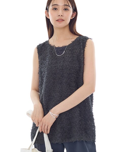 INDIVI(インディヴィ)の「【インナーとしても活躍!】フリンジジャカードチュニック(シャツ/ブラウス・レディース・ダークグレー/オフホワイト・38/34/15 /13/05)」の2枚目の写真