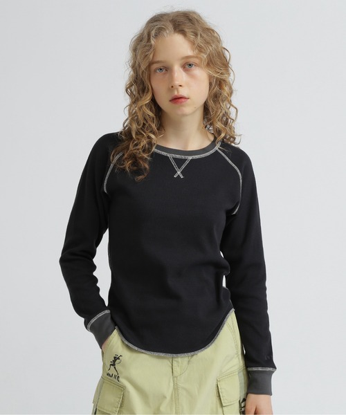 AVIREX（アヴィレックス）の「BICOLOR HONEYCOMBI WAFFLE T-SHIRT/バイカラーハニカムワッフルTシャツ（Tシャツ/カットソー・レディース・チャコールグレー/ナチュラル/ピンク・S/M）」の2枚目の写真