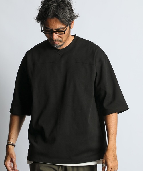 The DUFFER of ST.GEORGE(ザダファーオブセントジョージ)の「「AIR FLEX」SETUP HONEYCOMB V-NECK TEE:機能素材 「エアフレックス」セットアップ Vネック 5分袖TEE(Tシャツ/カットソー・メンズ・ブラック/ネイビー・X-LARGE/LARGE/MEDIUM/SMALL)」の3枚目の写真