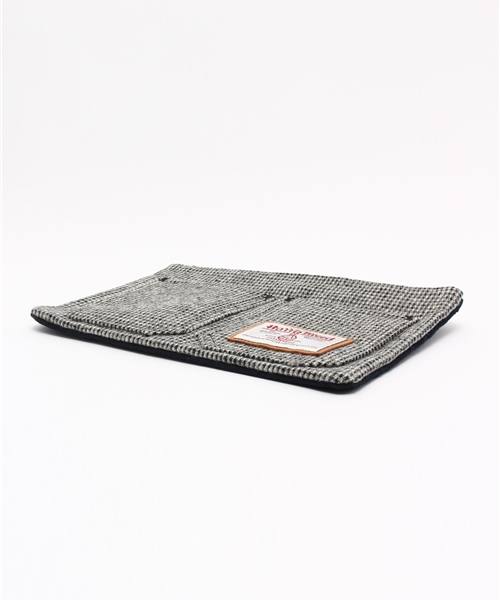 LBC（エルビーシー）の「Harris Tweed クラッチバッグ（クラッチバッグ・レディース・ブルー/グリーン/ブラック・ONE SIZE）」の9枚目の写真