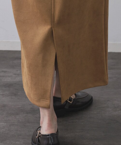 OPAQUE.CLIP（オペークドットクリップ）の「スエードライクナロースカート【洗濯機洗い可】（スカート・レディース・ダークグレー/キャメル・42/40/38）」の19枚目の写真