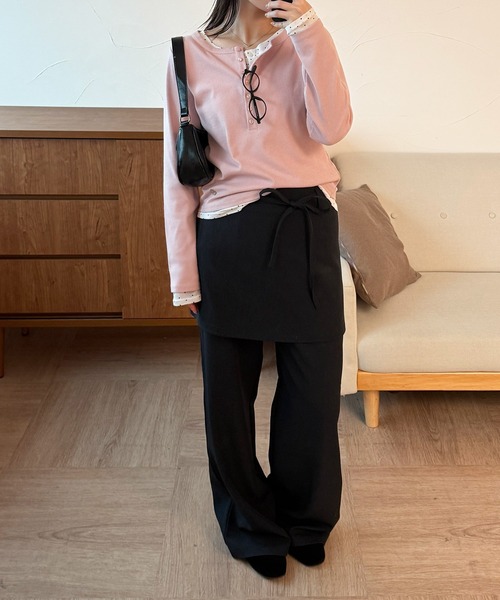 MUHET（ミュエータ）の「henley neck layered  long sleeve t-shirt / ヘンリーネックレイヤードロングTシャツ（Tシャツ/カットソー・レディース・杢グレー/ブラック/アイボリー/レッド/ブラウン/ネイビー/チャコールグレー/ライトブルー/ネイビー系/イエロー/ピンク・FREE）」の21枚目の写真