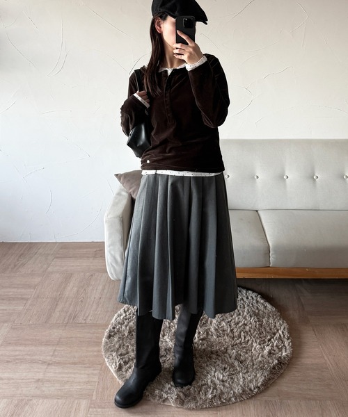 MUHET(ミュエータ)の「henley neck layered long sleeve t-shirt / ヘンリーネックレイヤードロングTシャツ(Tシャツ/カットソー・レディース・杢グレー/ブラック/アイボリー/レッド/ブラウン/ネイビー/チャコールグレー/ライトブルー/ネイビー系/イエロー/ピンク/イエロー系その他/カーキ・FREE)」の19枚目の写真