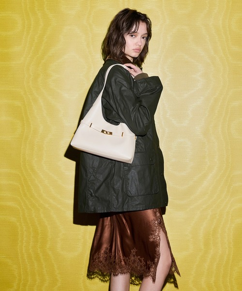 Arlet アラート メタリックアクセントベルトホーボーバッグ