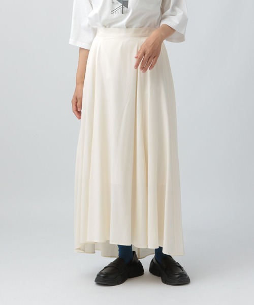 LEPSIM(レプシィム)の「フィブリルフレアスカート 582391(スカート・レディース・ブラック/ブラウン/アイボリー・FREE)」の2枚目の写真