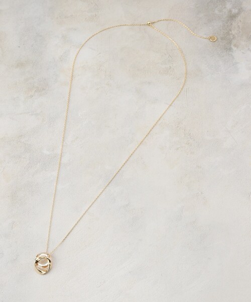 OPAQUE.CLIP（オペークドットクリップ）の「メタル×クリアダブルリングネックレス（ネックレス・レディース・ゴールド/シルバー・00）」の5枚目の写真