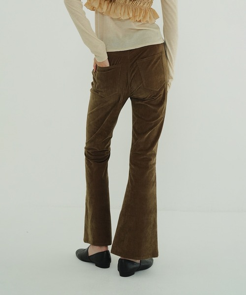 CLANE(クラネ)の「VELVET BELL BOTTOMS(その他パンツ・レディース・ブラック/ブラウン/ピンク・0/2/1)」の18枚目の写真