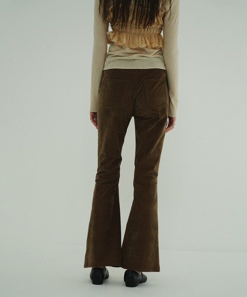 CLANE(クラネ)の「VELVET BELL BOTTOMS(その他パンツ・レディース・ブラック/ブラウン/ピンク・0/2/1)」の17枚目の写真