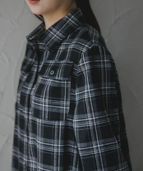 slattgir(スラットジール)の「高身長 チェック柄マキシ丈シャツワンピース(トールサイズ)Essenave(ワンピース・レディース・レッド系/ブラック系・TM/TL/TLL/T3L)」の17枚目の写真