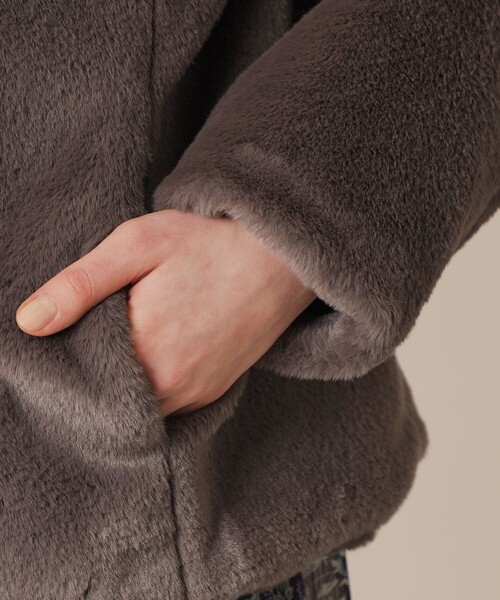 MACKINTOSH LONDON（マッキントッシュ ロンドン）の「フェイクファージャケット（その他アウター・レディース・ベージュ系その他5/チャコールグレー・38）」の6枚目の写真