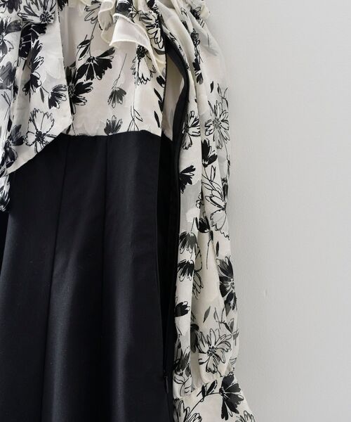 MAJESTIC LEGON（マジェスティックレゴン）の「2wayアメスリウエストキュッとワンピ（ワンピース・レディース・ライトグレー/アイボリー/ブラック・SMALL/MEDIUM）」の14枚目の写真