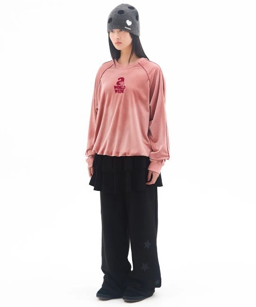 AMESWORLDWIDE(アメスワールドワイド)の「A'GEM/9 × .kom 『AMESWORLDWIDE/アメスワールドワイド』 V NECK VELOUR SWEATSHIRT/V ネック ベロア スウェットシャツ(スウェット・レディース・ネイビー/ピンク・M)」の9枚目の写真