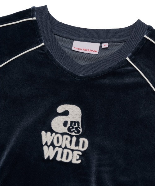 AMESWORLDWIDE(アメスワールドワイド)の「A'GEM/9 × .kom 『AMESWORLDWIDE/アメスワールドワイド』 V NECK VELOUR SWEATSHIRT/V ネック ベロア スウェットシャツ(スウェット・レディース・ネイビー/ピンク・M)」の14枚目の写真